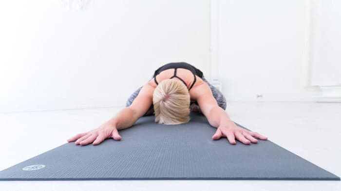 Jooga ja lantionpohjan rentoutus – parhaat asanat ja hengitysharjoitukset hyvinvointisi tueksi